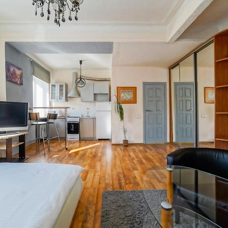 Ferienwohnung In The Center Of Minsk Exterior foto